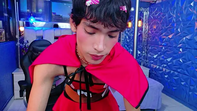 IsaacNovaa online show from May 2026 08:22:01 PM
