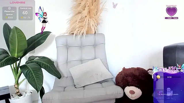 DakotaStills  online show from April 2026 01:37:01 PM