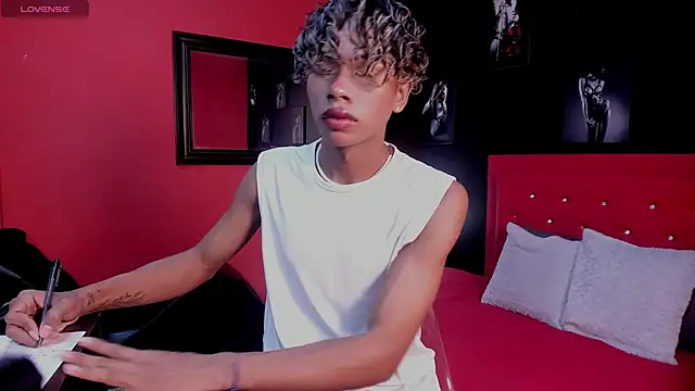 Henrikvermillion online show from April 2026 03:42:01 AM