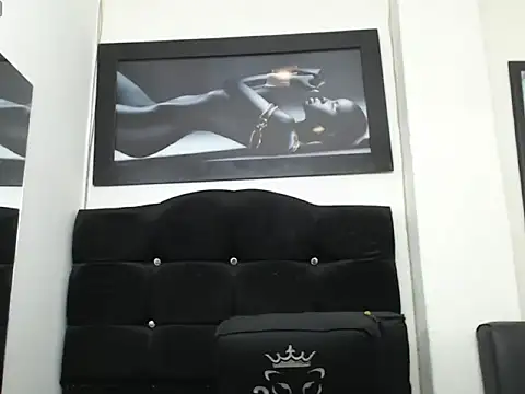karla lovera online show from July 2026 10:01:02 PM