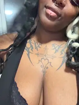 Nyla xox online show from April 2026 12:35:01 AM