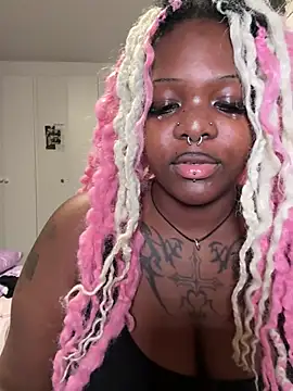 Nyla xox online show from April 2026 09:54:01 PM