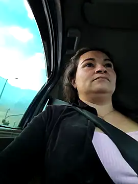 kyra sol online show from April 2026 10:46:02 PM