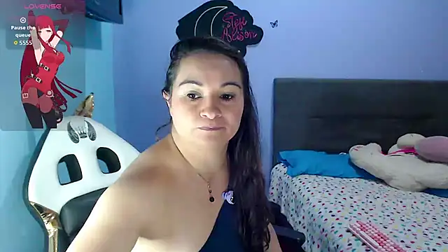 kyra sol online show from April 2026 02:02:02 AM