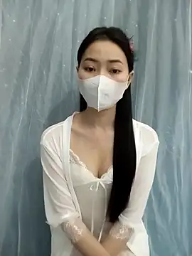 Xiangchuu online show from April 2026 03:30:01 PM