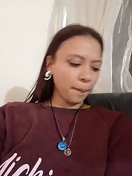 AuroraaMoonn online show from April 2026 04:30:01 AM