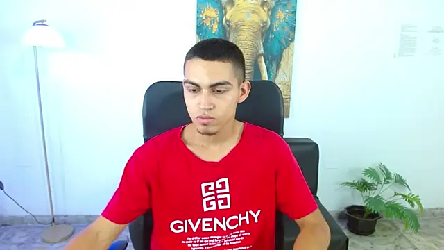 lucass 18 online show from April 2026 08:03:02 PM