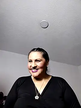 Merlyna Goldenss online show from April 2026 03:19:01 AM