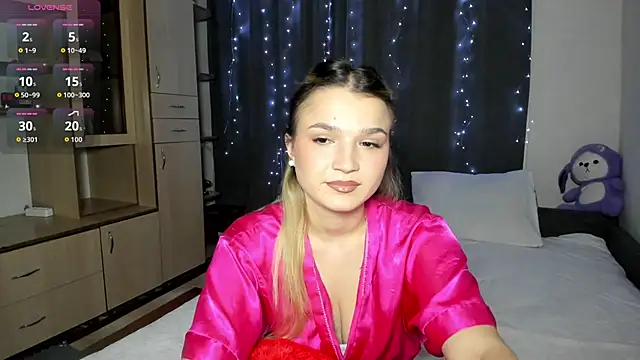 HoneyBunnyy  online show from April 2026 07:09:01 PM