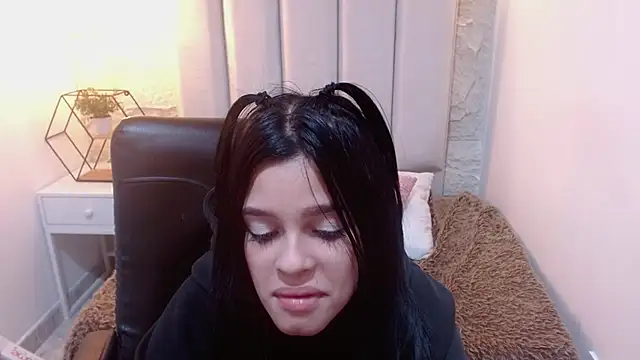 Snapshot of mia_velvetk chatting on April 2026 07:48:02 AM mia velvetk online show from April 2026 07:48:02 AM