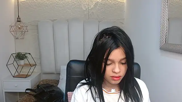 Snapshot of mia_velvetk chatting on April 2026 03:08:01 AM mia velvetk online show from April 2026 03:08:01 AM