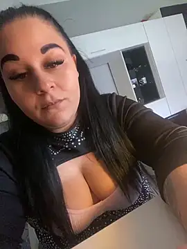 Szandra26 online show from April 2026 10:33:01 AM