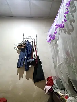 he-se-kin online show from April 2026 12:45:02 AM