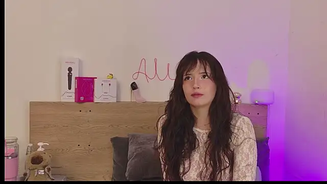 Sweet Alice S online show from June 2026 05:41:02 PM