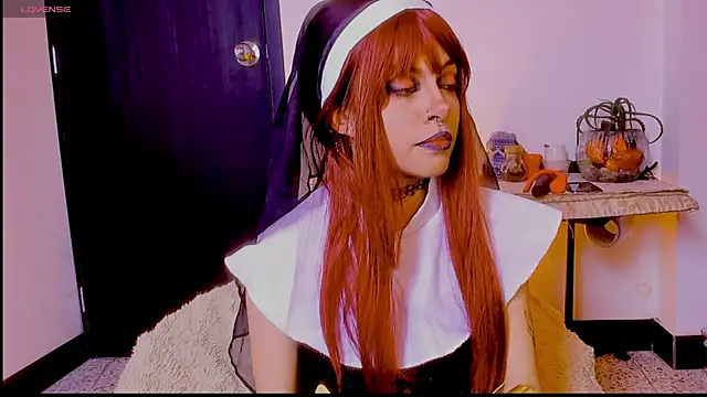 Nyxara- online show from April 2026 07:09:01 PM