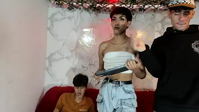 QuadFlameX0 online show from April 2026 09:10:02 PM