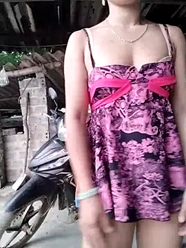 Bianca Nina online show from May 2026 10:47:02 PM