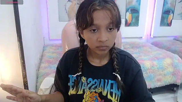 naty 18 online show from March 2026 08:51:02 PM