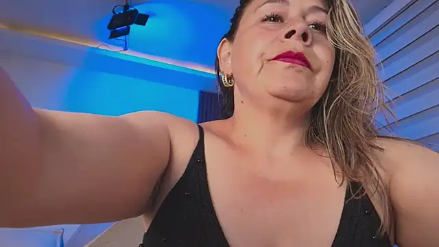 Cinthya roberts online show from June 2026 07:26:02 PM