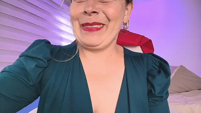 Cinthya roberts online show from June 2026 07:30:02 PM