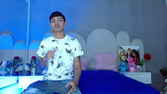 party duo playboy online show from April 2026 09:12:02 PM
