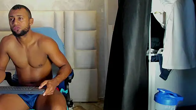 Snapshot of Dark_lennox chatting on April 2026 12:34:01 PM Dark lennox online show from April 2026 12:34:01 PM