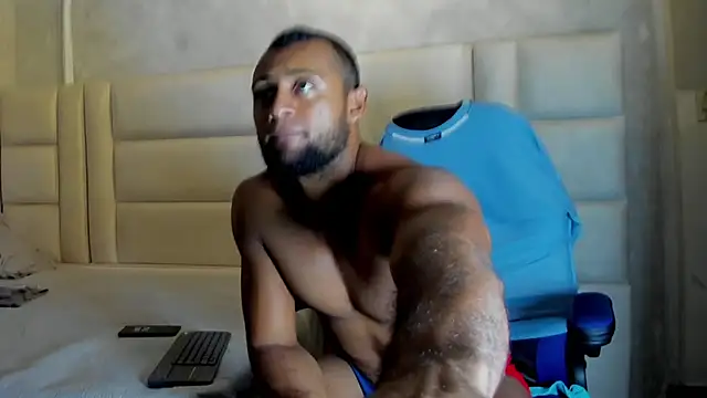 Snapshot of Dark_lennox chatting on April 2026 11:01:01 PM Dark lennox online show from April 2026 11:01:01 PM