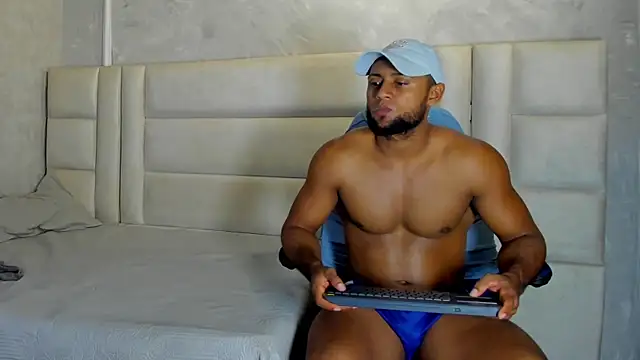 Snapshot of Dark_lennox chatting on April 2026 08:20:02 AM Dark lennox online show from April 2026 08:20:02 AM