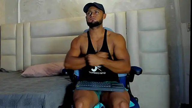 Snapshot of Dark_lennox chatting on April 2026 01:57:01 AM Dark lennox online show from April 2026 01:57:01 AM