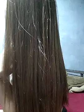 xinhxinh-cute online show from April 2026 10:55:02 PM