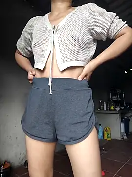 xinhxinh-cute online show from May 2026 10:36:01 AM