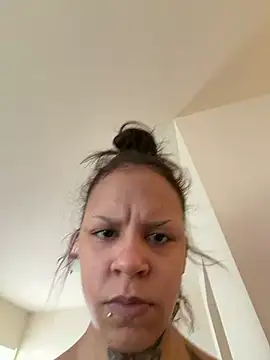 Snapshot of Honeyy_bunzzxoxo chatting on April 2026 03:51:02 PM Honeyy bunzzxoxo online show from April 2026 03:51:02 PM