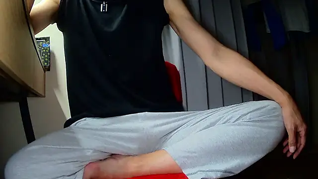t-ky-taro online show from April 2026 12:56:02 PM