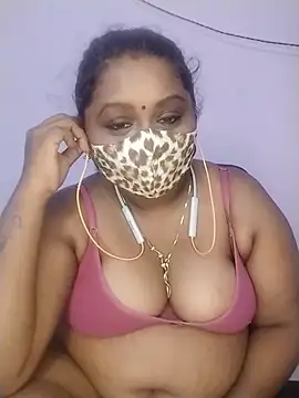 Snapshot of Tamil-Dhara chatting on May 2026 06:28:01 PM Tamil-Dhara online show from May 2026 06:28:01 PM