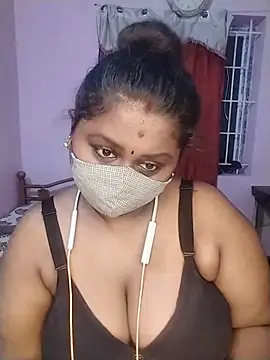 Snapshot of Tamil-Dhara chatting on May 2026 06:16:01 PM Tamil-Dhara online show from May 2026 06:16:01 PM