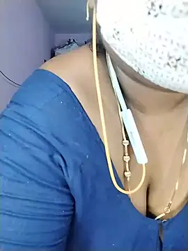 Snapshot of Tamil-Dhara chatting on June 2026 05:52:01 PM Tamil-Dhara online show from June 2026 05:52:01 PM