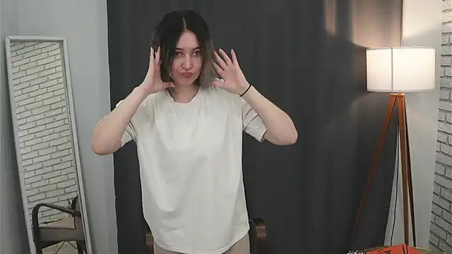 WavaMaddison online show from March 2026 03:15:02 AM