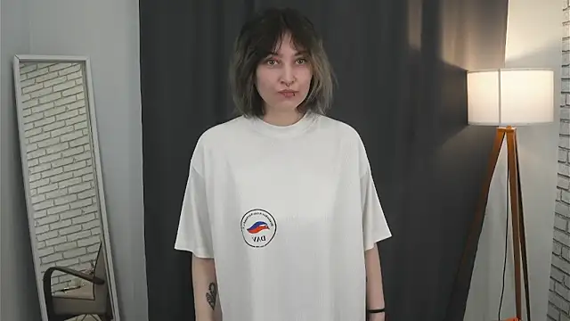 WavaMaddison online show from March 2026 03:27:01 AM