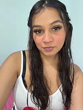 Snapshot of Colochitapupy chatting on April 2026 02:35:01 AM Colochitapupy online show from April 2026 02:35:01 AM