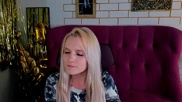 Snapshot of SherriButlers chatting on June 2026 01:22:02 PM SherriButlers online show from June 2026 01:22:02 PM