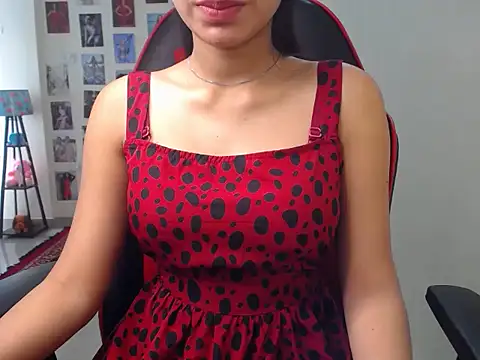 sweety gaur online show from April 2026 05:14:02 AM