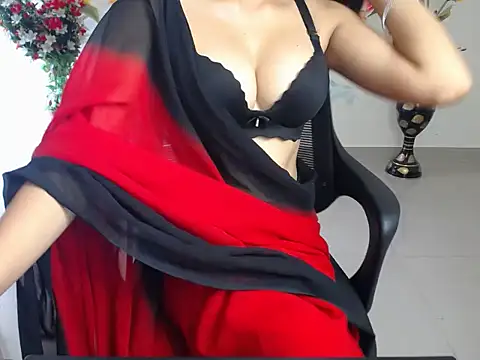 Snapshot of sweety_gaur chatting on July 2026 04:31:01 AM sweety gaur online show from July 2026 04:31:01 AM