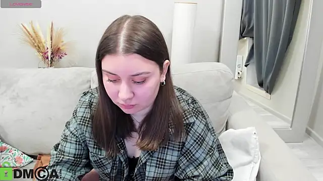 Maya Raay online show from April 2026 02:02:02 AM