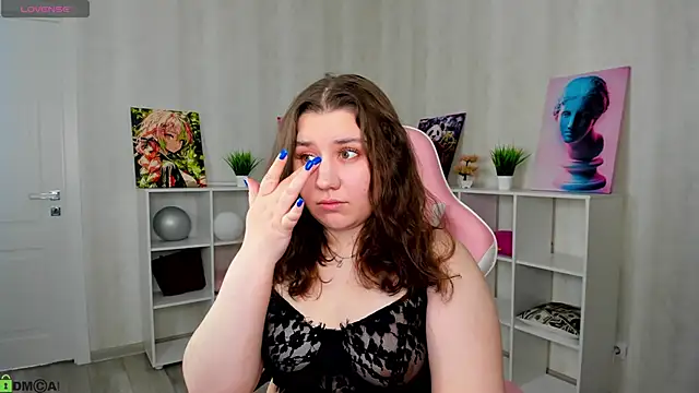 Maya Raay online show from April 2026 01:07:01 AM