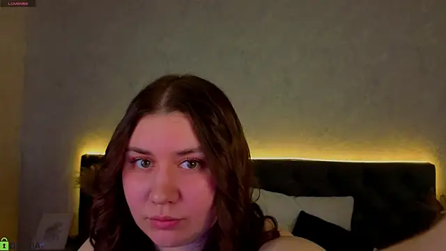 Maya Raay online show from April 2026 01:13:02 AM