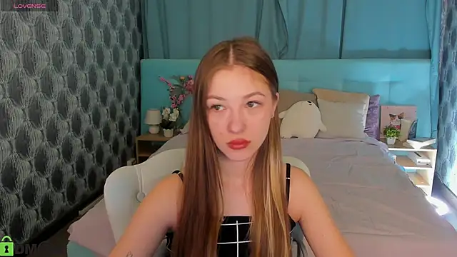 Miss Shanel online show from April 2026 01:02:02 AM