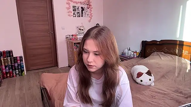 NyelleSpir online show from May 2026 03:19:02 PM