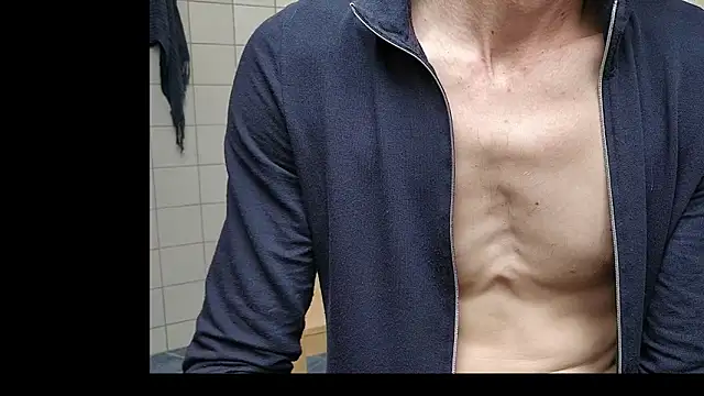 Luca Sweet online show from March 2026 01:20:01 PM