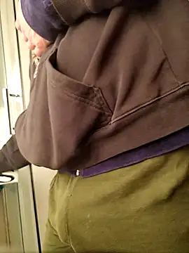 Luca Sweet online show from March 2026 06:31:01 PM