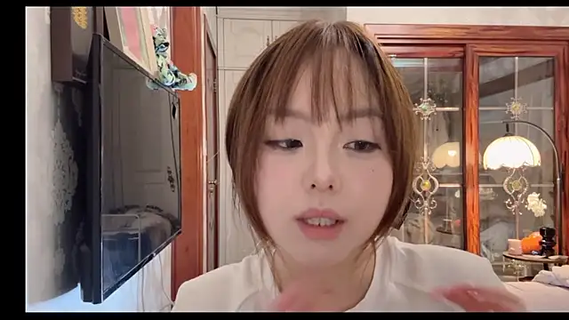 thelittlexx online show from May 2026 08:01:01 AM